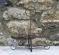 Vintage panier porte bouteille en fer forgé noir (koka)
