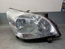 811300F090 FEU DROIT / 811300F090 / 5651712 POUR TOYOTA VERSO 1.6 16V CAT