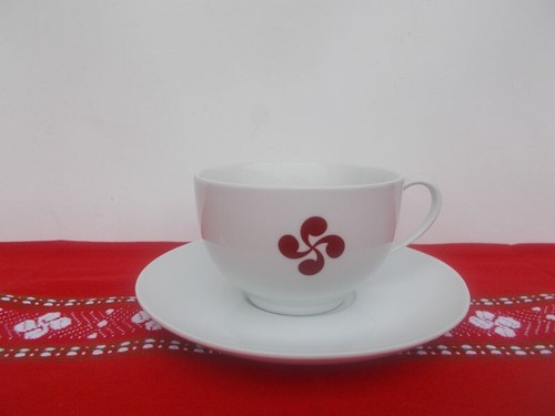 Tasse déjeuner croix basque - ,