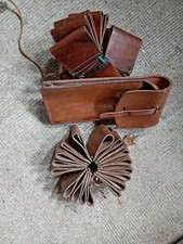 Lot de 37  passants cuir modèle 44/45 + cartouchière PM MAT 49