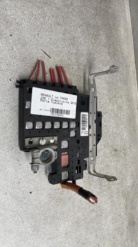 Porte fusible renault zoe - porte,