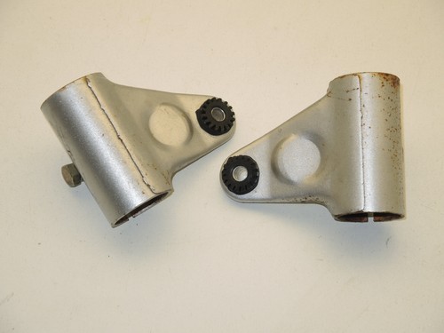 Patte phare cagiva roadster - patte,