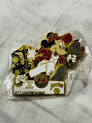 Rare pin perrier mickey - rare, pin’s