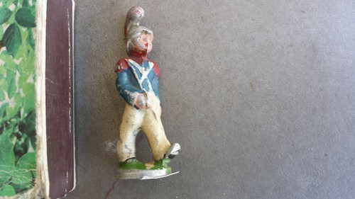 Ancien petit soldat quiralu - ancien,