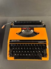 Machine à écrire Silver Reed