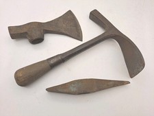 lot 3 outils ancien hache herminette... 