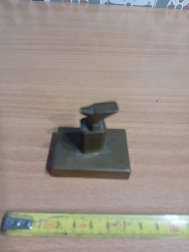 Ancienne petite enclume - petite, en
