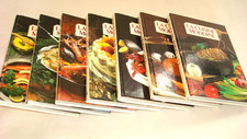 LA CUISINE MODERNE  EN 7 VOLUMES chaque recette possède sa photo (en super état)