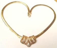 collier rétro style année