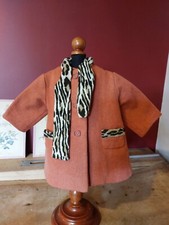 Beau manteau laine poupée