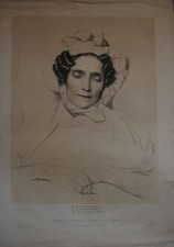 Portrait. Buste Avec Capuche