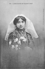 CPA 87 LIMOUSINE EN BARBICHET