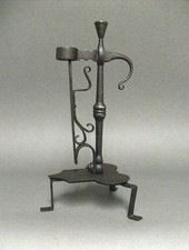 Bougeoir Porte éclat Résinier en fer forgé XVIIIe.