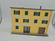 BG4 Bâtiment Avec Volet Pour