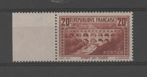 Timbre france pont - du, gard"
