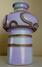 VASECERAMIQUE EMAILLEE, FORME DESIGN, DECOR FAT LAVA ABSTRAIT, VINTAGE ANNEES 60