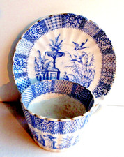 Soucoupe et tasse à café