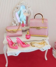 Miniature pour poupées