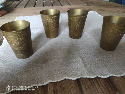 Verres lassi en laiton - à,