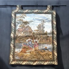 Tenture murale vintage XXe siècle scène rivière, pont, moulin et lavandières