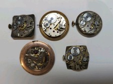 Lot de 5 mouvements de montres, cadran et aiguilles, Pontiac Olma Telda Alto