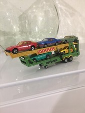 REMORQUE MAJORETTE PORTE VOITURES AVEC UNE COMPOSITION DE 5 ANCIENNES MINIATURES