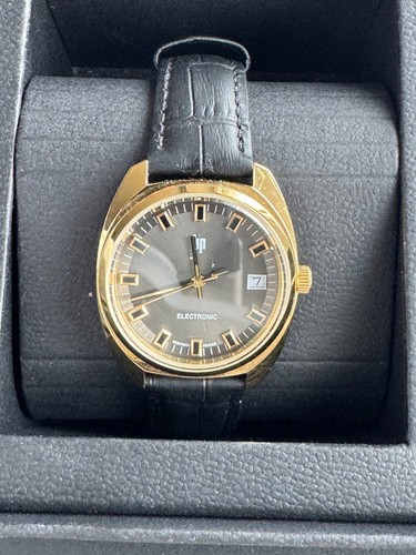 Montre lip modèle - -,