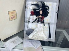 Poupée Barbie porcelaine