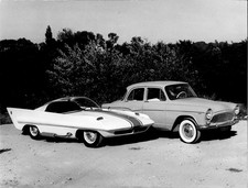 (Catalogue brochure)  photo de presse Simca Aronde P60 + concept Ghia 1959