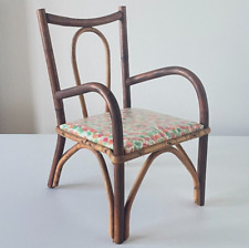 Jouet ancien - Joli fauteuil de poupée en osier bambou avec assise fleurie