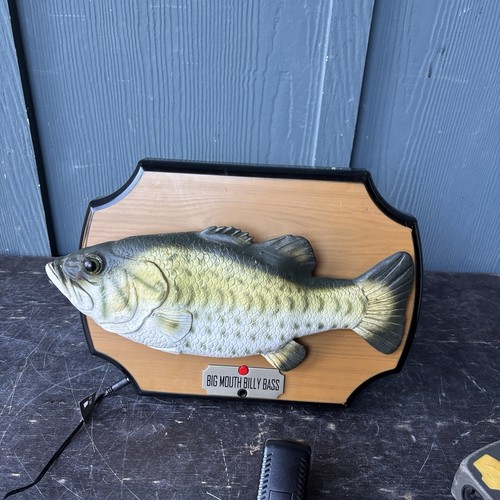 Big mouth billy bass singing - mouth,