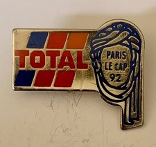 Pin's Total Paris Le cap 92	M5