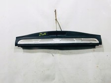 TAPISSERIE DE COUVERCLE DE