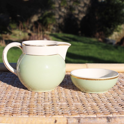 Pot lait vert soucoupe - lait,