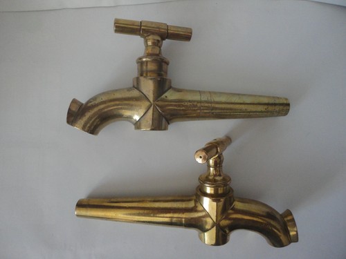 Lot anciens gros robinets - 2,