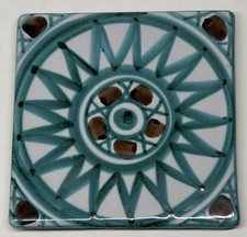 Rare Carreau / Dessous De