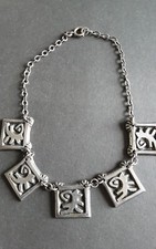Ancien collier Moderniste