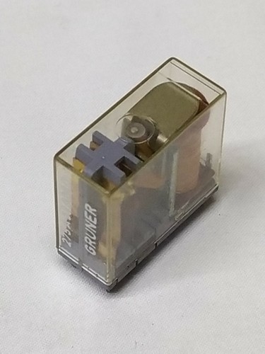 Relais 12v t - t,