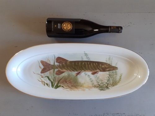 Grand plat ancien - , poisson