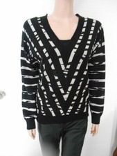 PATRICE BREAL : SUPERBE PUll  /40  MOTIFS GEOMETRIQUES  DIFFERENTS/ NOIR:BLANC