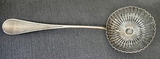 CUILLÈRE À SAUPOUDRER EN