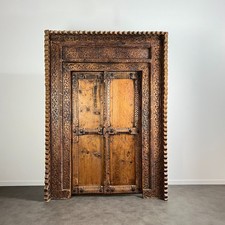 Ancienne grande porte de palais indien en bois sculpté - Architecture Décoration