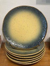 GIANNINI - 6 Assiettes à Dessert En Grès émaillé Bleu et Jaune. Diam: 21,5 cm