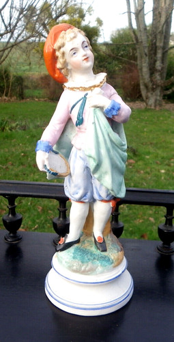 Mauger statuette en biscuit - mauger,