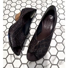 Cydwoq Leather Peep Toe Heels