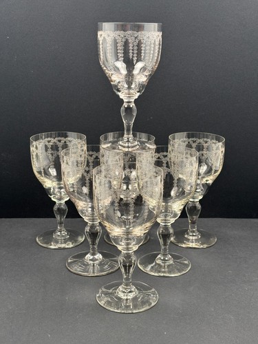 Lot verres vin eau - à,
