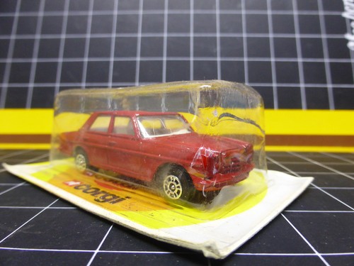 Mercedes 240d corgi - 240d, juniors