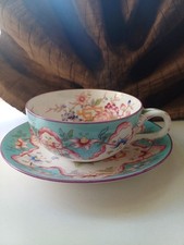 Très Belle Tasse Porcelaine