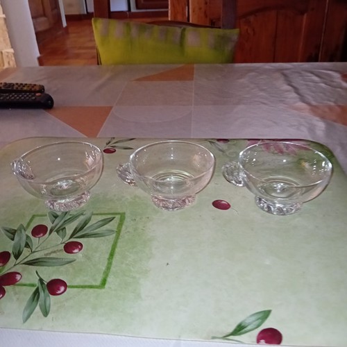 Lot tasses en cristal - 3,