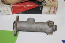 maitre cylindre RL 61145500 neuf d'origine 7701365067 RENAULT 4 L